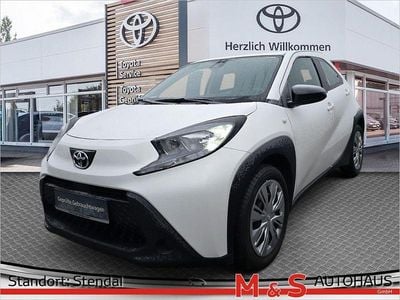 Super white 2 Gebraucht 2024 Toyota Aygo X Play SUV | 14.850 € (Fairer Preis)