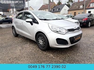 Gebraucht Kia Rio Edition 7 86 PS (63 kW) 2013 Silber Kleinwagen