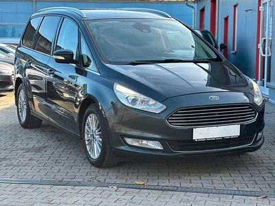 Grün Gebraucht 2016 Ford Galaxy Van / Kleinbus | 8.995 €