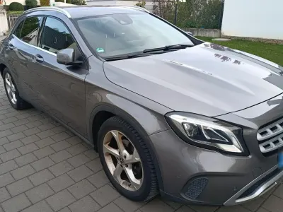 Używany Mercedes GLA180 122 KM (89 kW) 2017 SUV