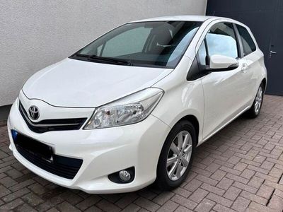 gebraucht Toyota Yaris 1.0 Cool, TÜV Neu 04/2026.
