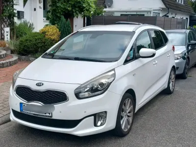 Gebraucht Kia Carens DREAM-TEAM Edition 135 PS (99 kW) 2016 Weiß Van / Kleinbus