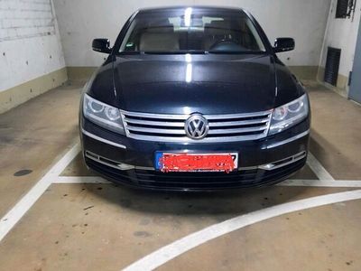 gebraucht VW Phaeton scheckheftgepflegt