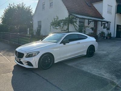Gebraucht Mercedes C300 AMG 245 PS (180 kW) 2021 Weiß Coupé