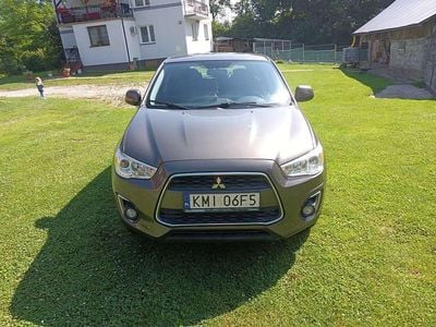 Grau Gebraucht 2016 Mitsubishi ASX SUV | 7.800 €
