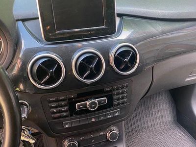 Mercedes B180
