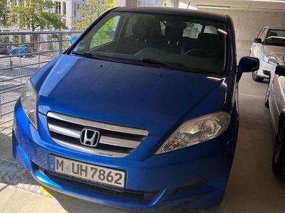 Honda FR-V