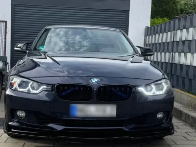 Gebraucht BMW 325 M Sport 220 PS (161 kW) 2014 Blau Limousine