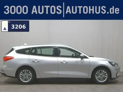 Gebraucht Ford Focus Titanium 125 PS (91 kW) 2021 Silber Kombi