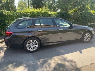 Gebraucht BMW 525 218 PS (160 kW) 2016 Grau Kombi
