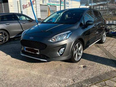 Usata Ford Fiesta Active 86 CV (63 kW) 2018 Grigio Utilitaria