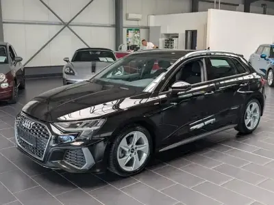 Gebraucht Audi A3 S-Line 150 PS (110 kW) 2022 Schwarz Limousine