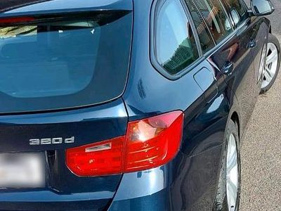 Gebraucht BMW 320 Comfort Edition 184 PS (135 kW) 2013 Blau Kombi