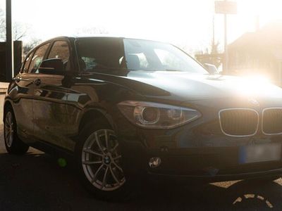 gebraucht BMW 118 1er, d / Neue Allwetterreifen + Frischer TÜV