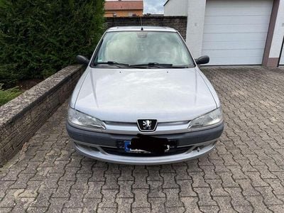 Peugeot 306