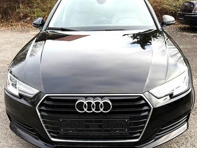 Gebraucht Audi A4 Basis 150 PS (110 kW) 2017 Schwarz Kombi