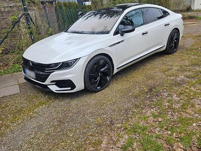 Second-hand VW Arteon R-line 190 CP (139 kW) 2018 Alb Hatchback