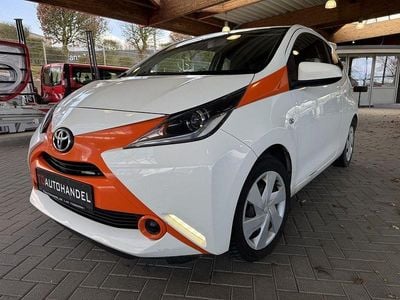 Gebraucht Toyota Aygo 69 PS (50 kW) 2018 Weiß Kleinwagen