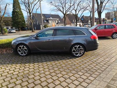Gebraucht Opel Insignia Sport 160 PS (117 kW) 2011 Grau Kombi