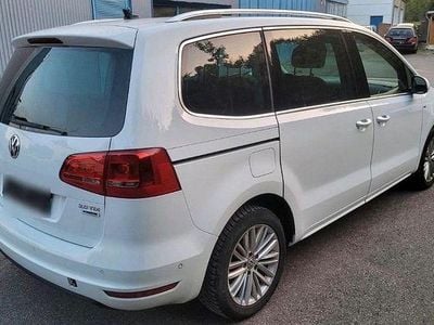 Gebraucht VW Sharan Comfortline 140 PS (102 kW) 2014 Weiß Van / Kleinbus