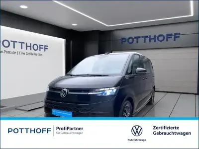 Gebraucht VW Multivan Basis 150 PS (110 kW) 2024 Deep black perleffekt Van / Kleinbus