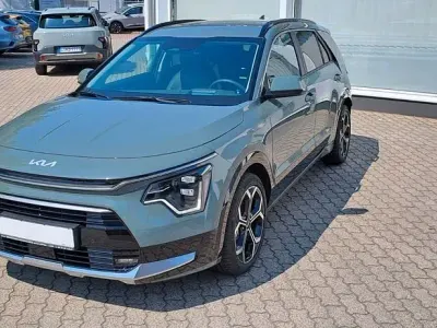 Neu Kia Niro Spirit 92 PS (67 kW) 2026 Grün SUV
