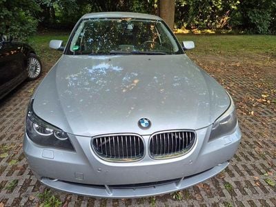 BMW 523
