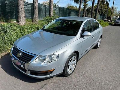 Używany VW Passat Trendline 116 KM (85 kW) 2005 Srebrny Sedan/Limuzyna