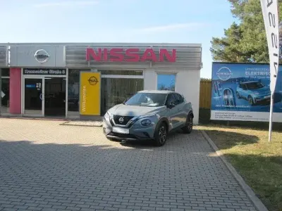 Second-hand Nissan Juke N-Connecta 114 CP (83 kW) 2025 Gri SUV