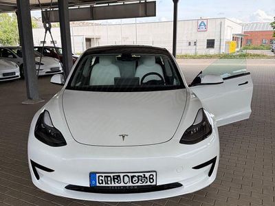 Gebraucht Tesla Model 3 RWD 208 kW (283 PS) 2022 Weiß Limousine