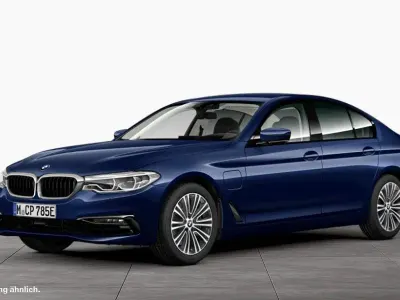 Usata BMW 530e iPerformance 252 CV (185 kW) 2020 Blu Berlina