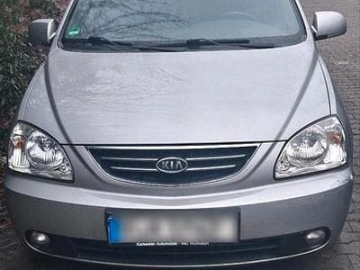 Gebraucht Kia Carens EX 144 PS (105 kW) 2004 Silber Van / Kleinbus