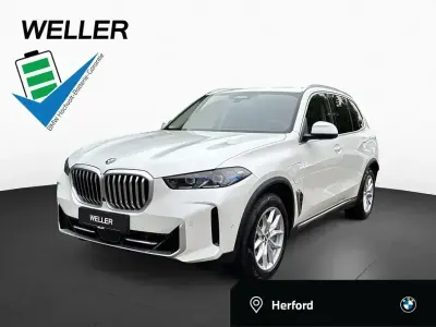 Gebraucht BMW X5 Comfort Edition 489 PS (359 kW) 2023 Mineralweiß (weiß) SUV