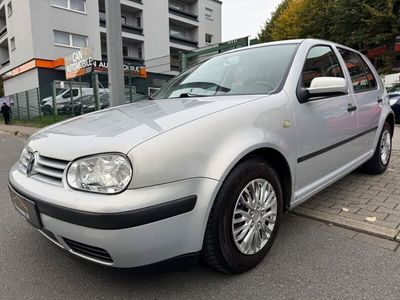 Silber Gebraucht 1999 VW Golf IV Basis Limousine | 2.650 € (Teuer)