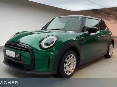 Second-hand Mini Cooper Classic 136 CP (100 kW) 2023 Verde Hatchback