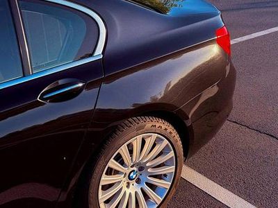 Usata BMW 750 408 CV (300 kW) 2009 Nero Berlina