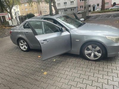 BMW 525