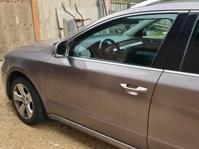 Gebraucht Skoda Superb 140 PS (102 kW) 2010 Kombi