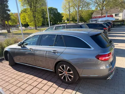 Second-hand Mercedes E200 160 CP (117 kW) 2019 Negru Break