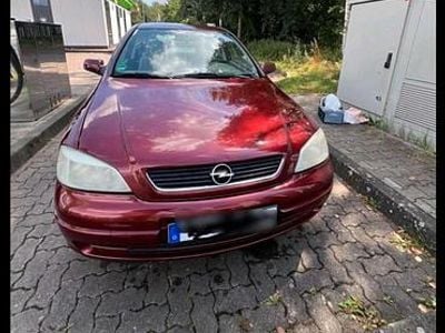 Usata Opel Astra 105 CV (77 kW) 1999 Rosso Berlina
