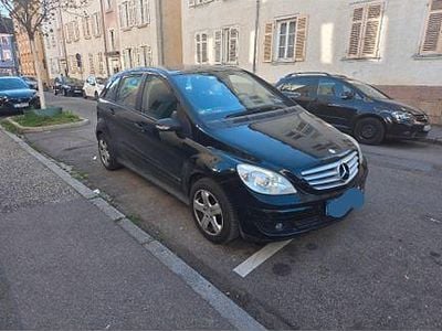 Usata Mercedes B150 95 CV (69 kW) 2005 Nero Monovolume