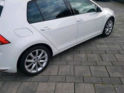 gebraucht VW Golf VII 2.0 TDI BMT Highline