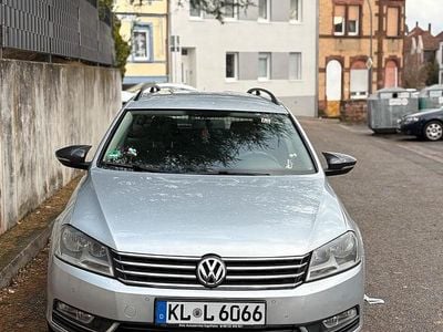 Weiß Gebraucht 2012 VW Passat Kombi | 5.000 € (Guter Preis)