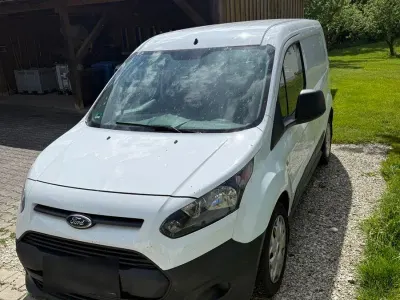 Gebraucht Ford Tourneo Connect Ambiente 101 PS (74 kW) 2016 Weiß Van / Kleinbus
