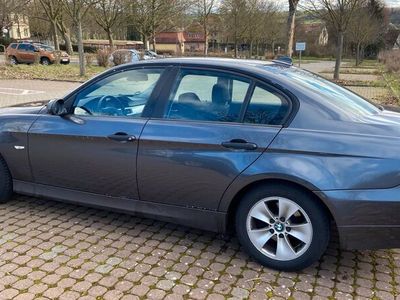 gebraucht BMW 320 i e90 150PS