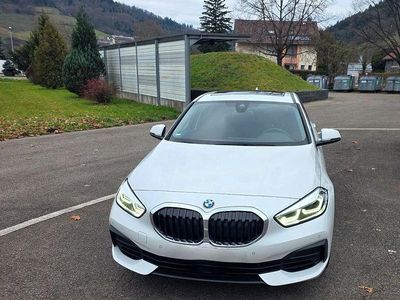 Gebraucht BMW 120 Advantage 178 PS (130 kW) 2021 Weiß Kleinwagen
