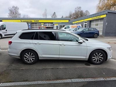 Gebraucht VW Passat 190 PS (139 kW) 2020 Weiß Kombi