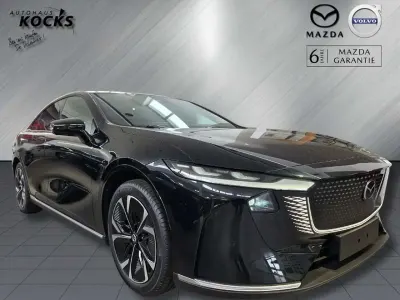 Neu Mazda 6e Takumi-Line 189 kW (258 PS) 2026 Jet black Limousine
