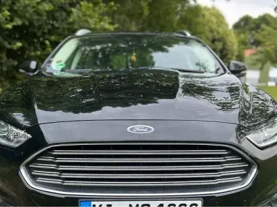 Gebraucht Ford Mondeo 125 PS (91 kW) 2018 Schwarz Kombi