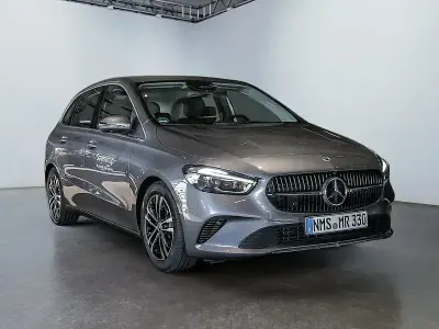 Gebraucht Mercedes B200 Progressive 163 PS (119 kW) 2025 Andere Kleinwagen